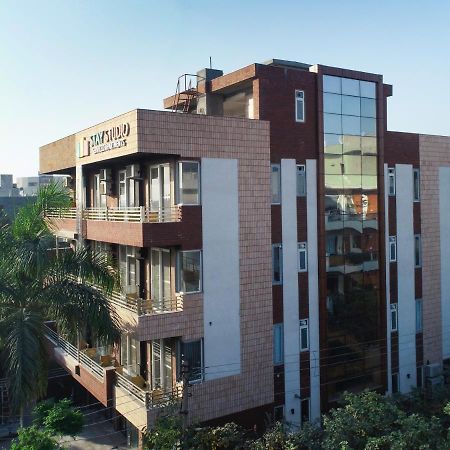 Stay Studio Hotel & Residences غورغاون المظهر الخارجي الصورة